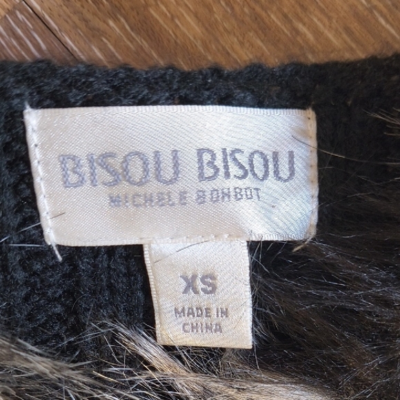 Bisou Bisou Faux Fur Vest Black and Gray - Picture 2 of 3